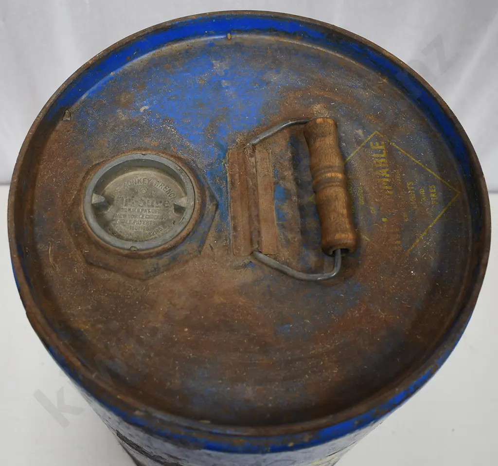 SHELL BLUE PENNANT HOUSEHOLD KEROSENE TIN Image 1++