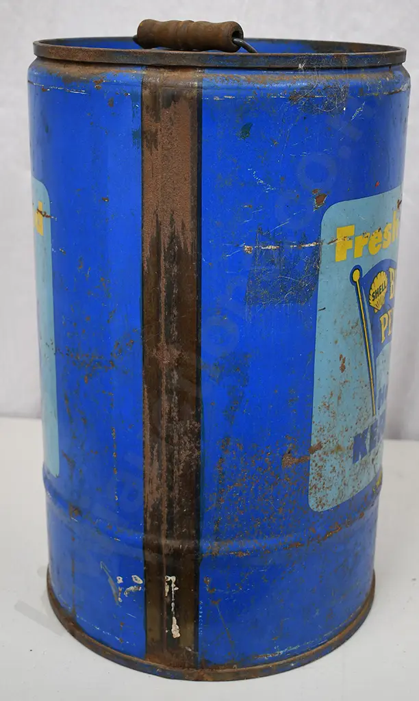 SHELL BLUE PENNANT HOUSEHOLD KEROSENE TIN Image 1++