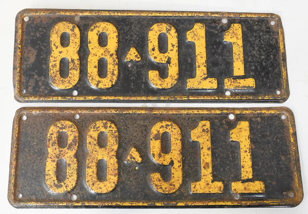 NEW ZEALAND NUMBER PLATES 1931- 1932 Image 1++