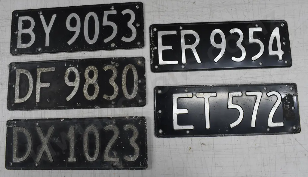 ASSORTED NEW ZEALAND SINGLE NUMBER PLATES Image 1++
