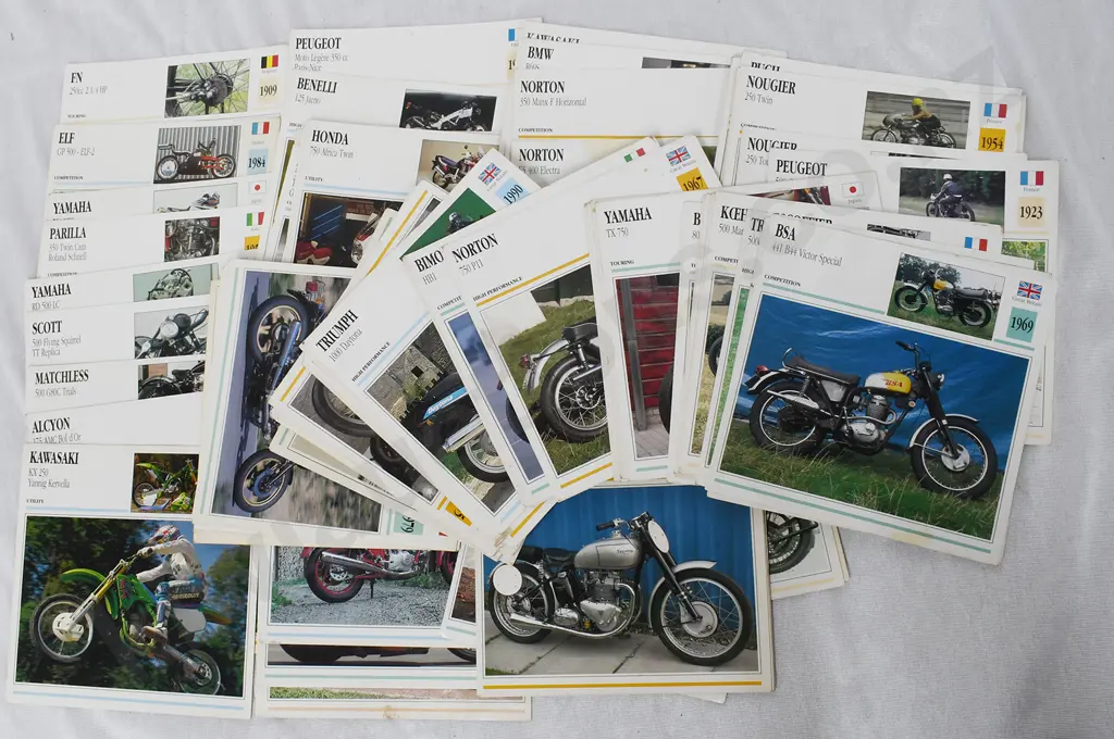 MOTORCYCLE COLLECTORS CARDS Image 1++
