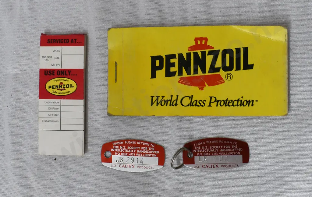 MIXED AUTOMOTIVE COLLECTABLES Image 1++