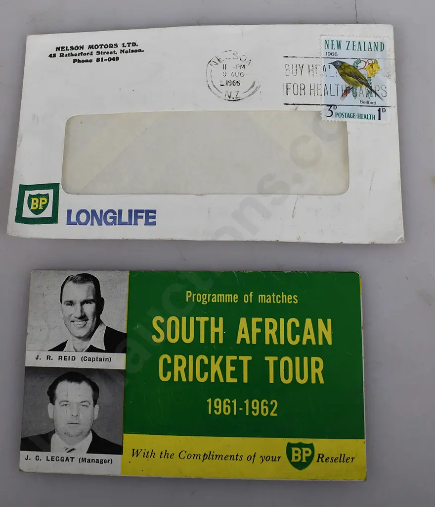 MIXED AUTOMOTIVE COLLECTABLES Image 1++