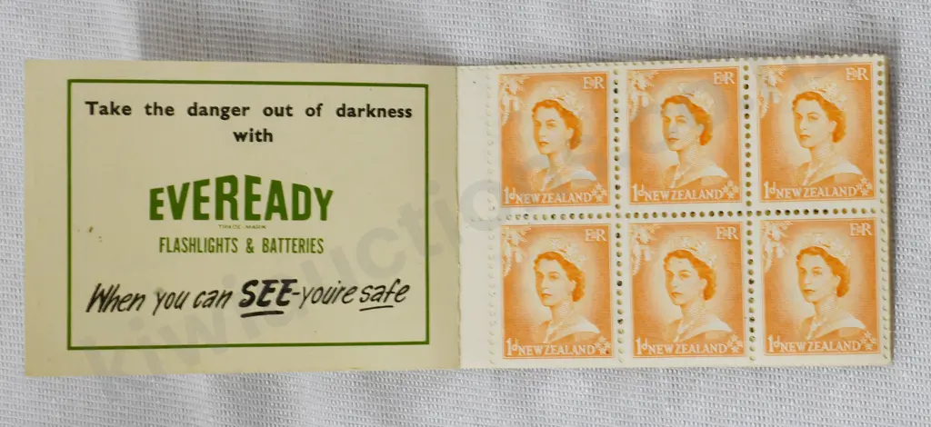 MIXED AUTOMOTIVE COLLECTABLES Image 1++