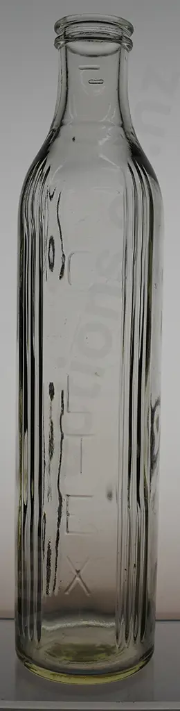 CALTEX QUART OIL BOTTLE Image 1++