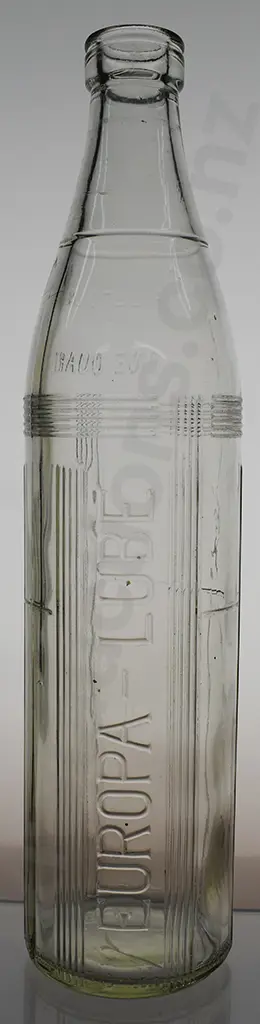EUROPA QUART OIL BOTTLE Image 1++