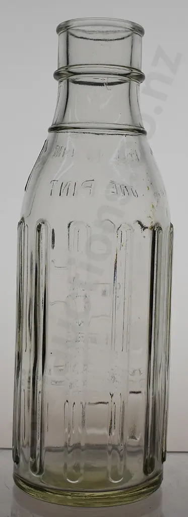 SHELL PINT OIL BOTTLE Image 1++