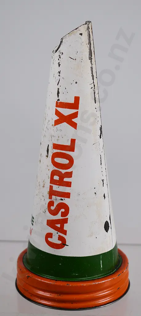 CASTROL XL SUPERGRADE 30-40 PRESSED TIN, BOTTLE POURER Image 1++