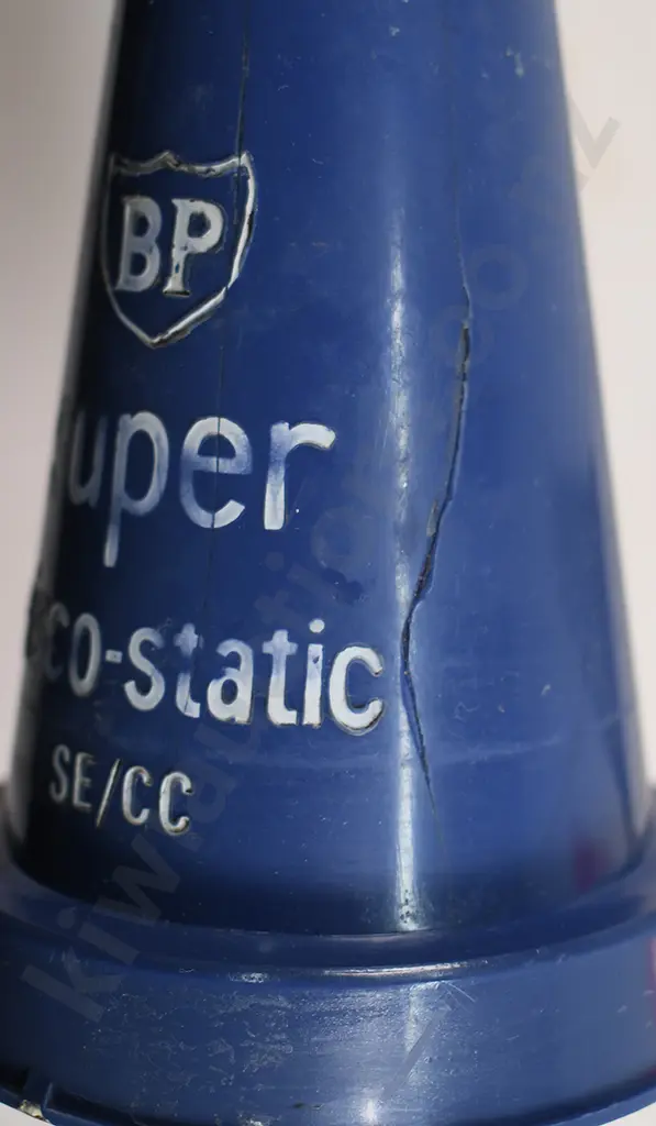 BP MOTORING OIL BOTTLE POURERS Image 1++