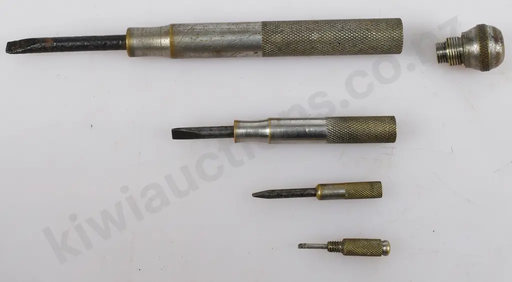 ASSORTED AUTOMOTIVE & PUMP ITEMS Image 1++