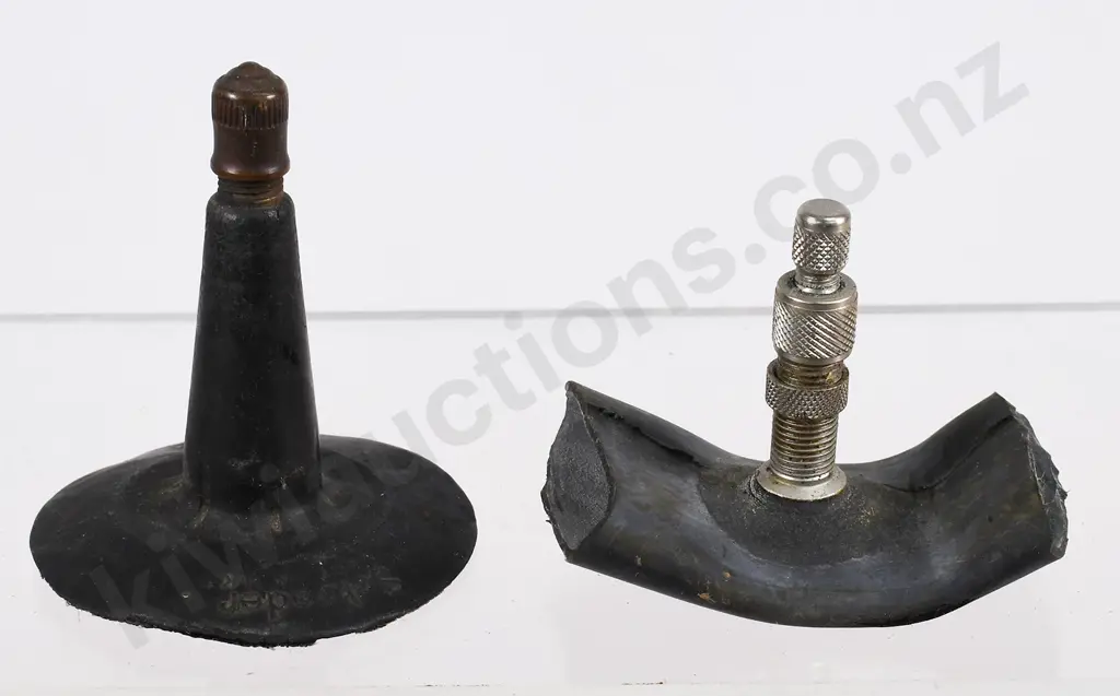 ASSORTED AUTOMOTIVE & PUMP ITEMS Image 1++