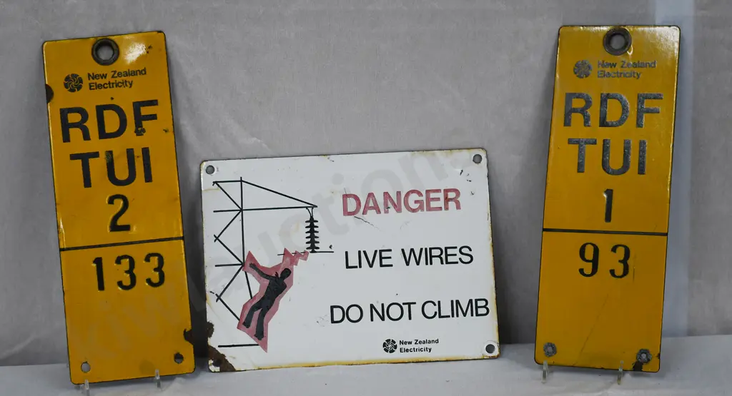 NZ ELECTICITY ENAMEL SIGNS Image 1++