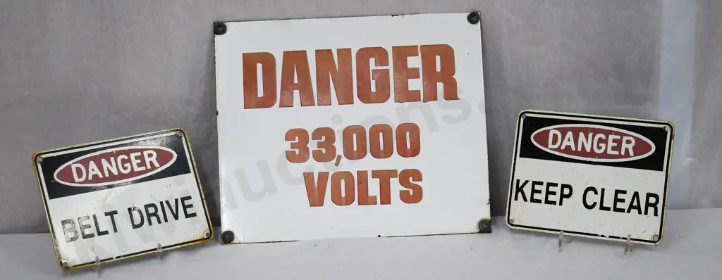 ELECTRICAL DANGER SIGNS Image 1++