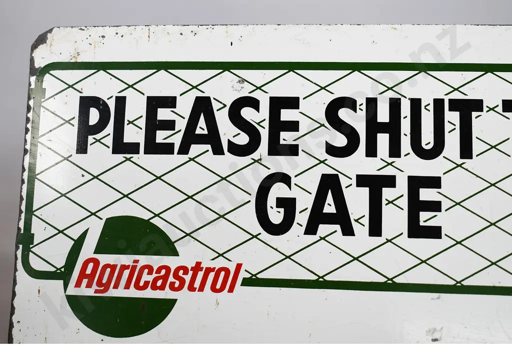CASTROL SHUT THIS GATE Image 1++