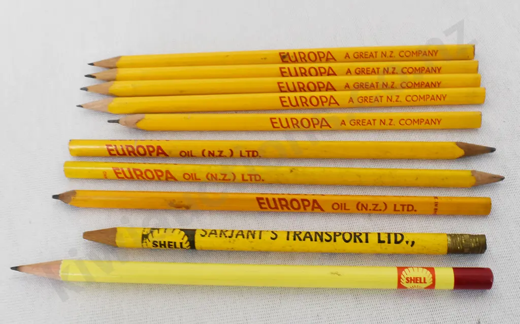 SHELL EUROPA ADVERTISING PENCILS, ASHTRAY ETC Image 1++