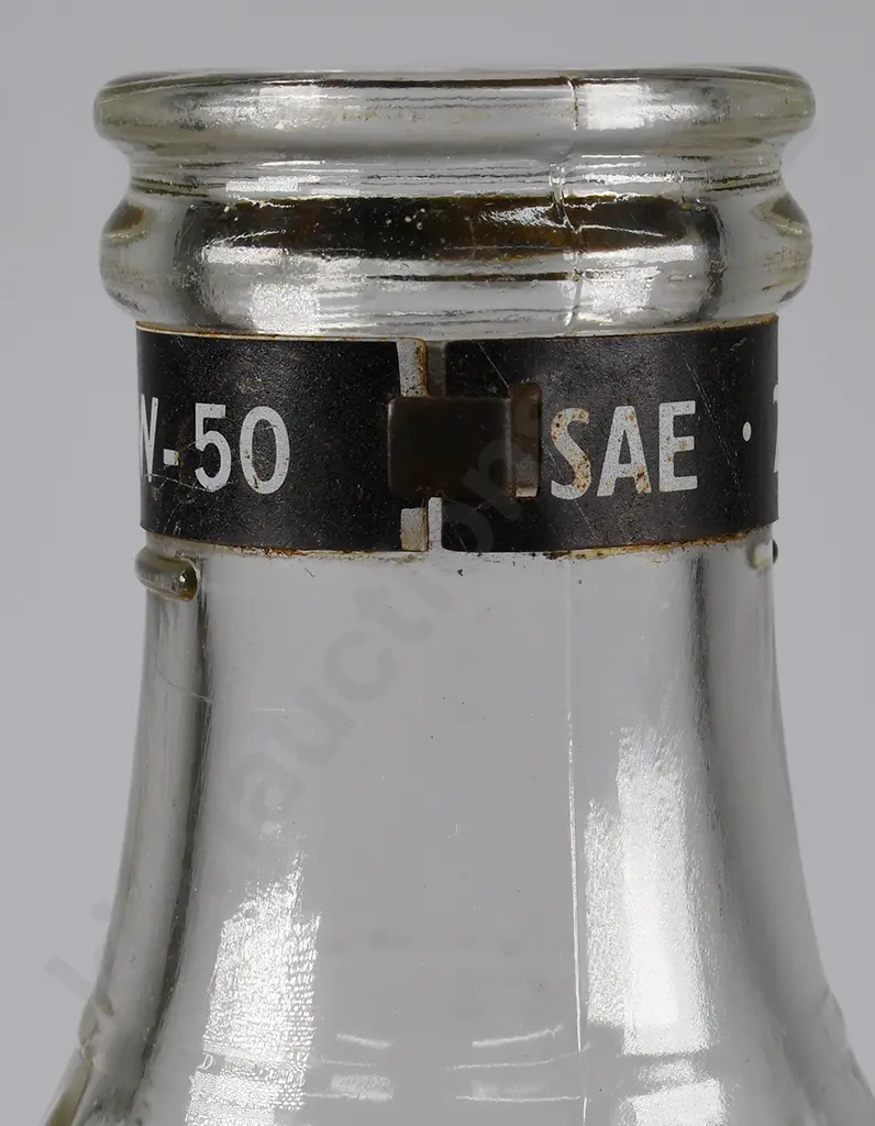 CALTEX QUART OIL BOTTLE Image 1++