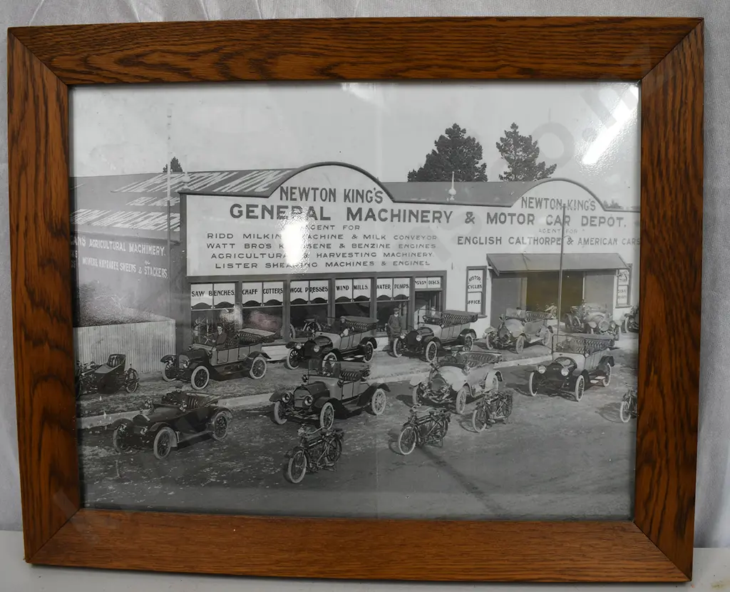 FRAMED PICTURE NEWTON KINGS Image 1++