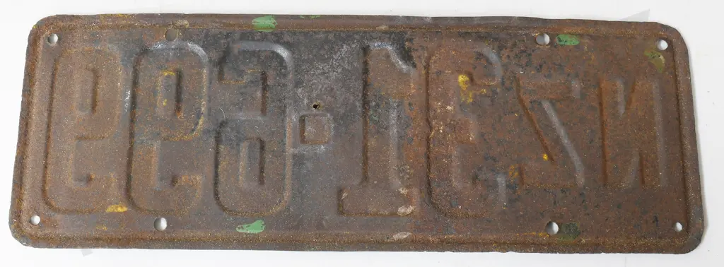 NEW ZEALAND NUMBER PLATE 1925 - 1926 Image 1++