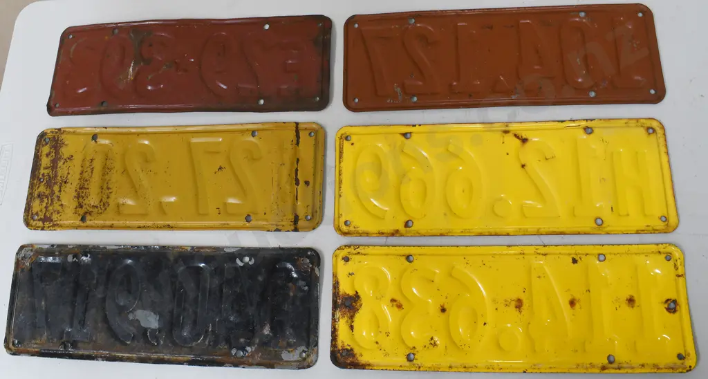 ASSORTED NEW ZEALAND SINGLE NUMBER PLATES Image 1++
