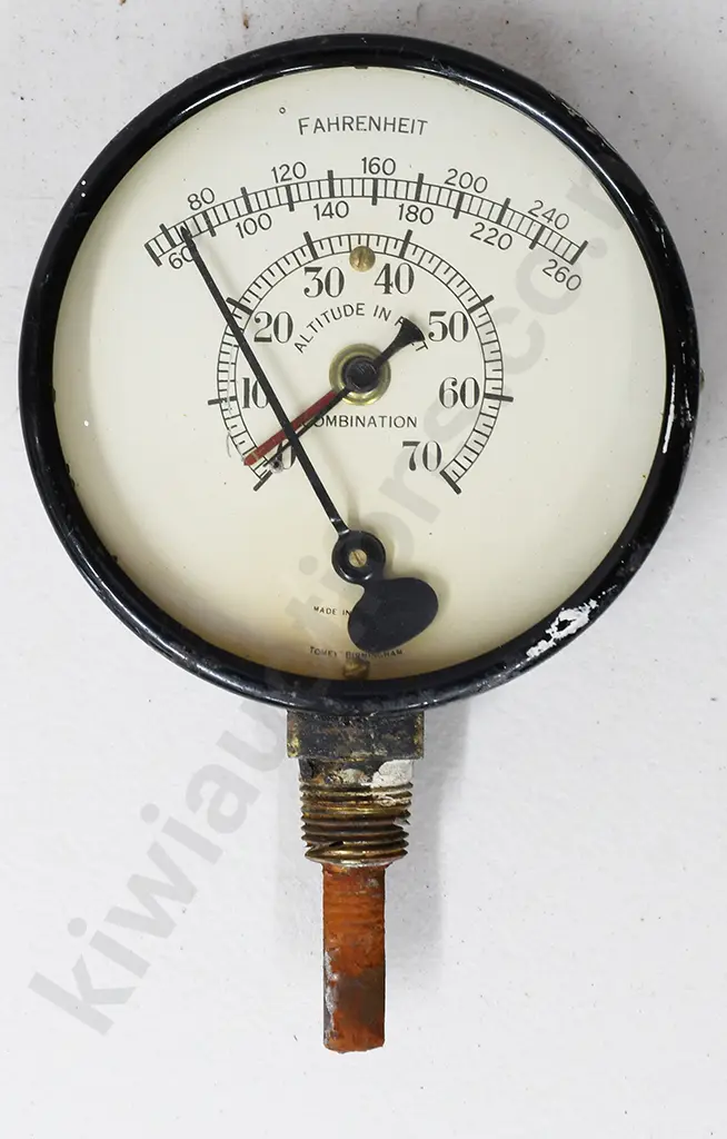 VINTAGE PRESSURE GAUGES Image 1++