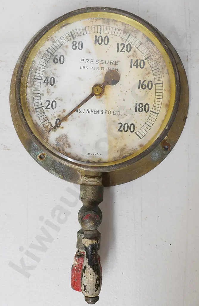 VINTAGE PRESSURE GAUGES Image 1++