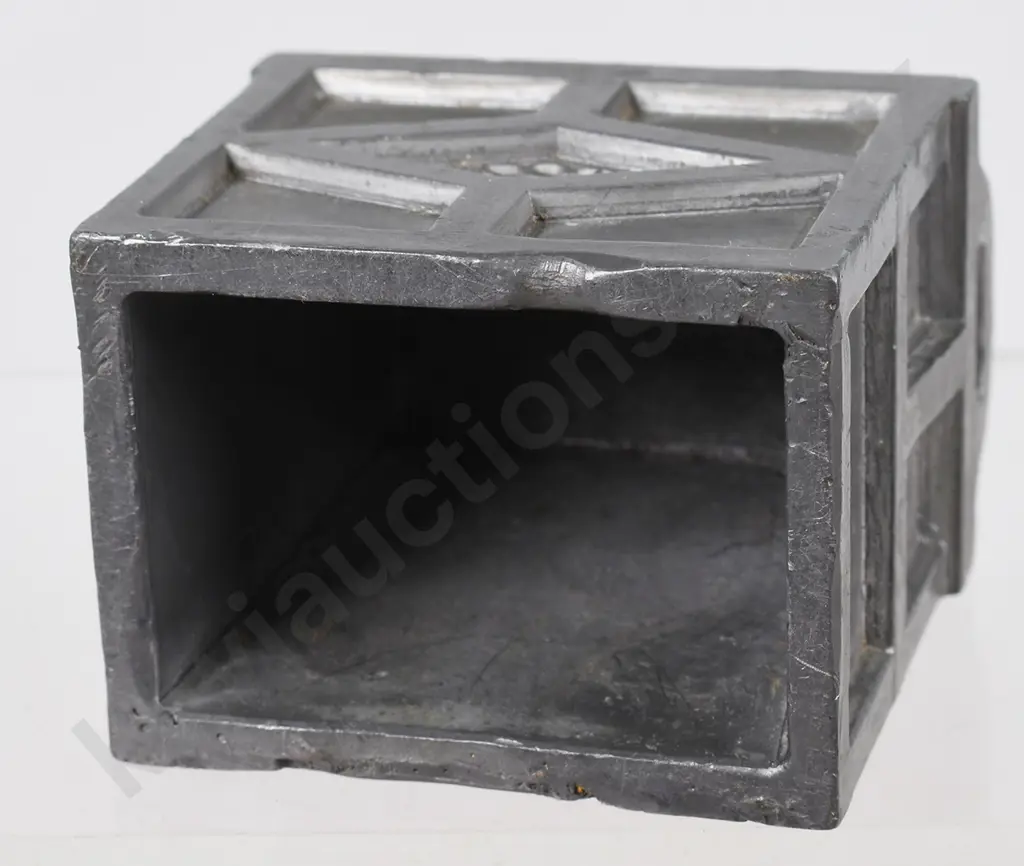 VESTA BATTERY ADVERTISING PAPERWEIGHT Image 1++