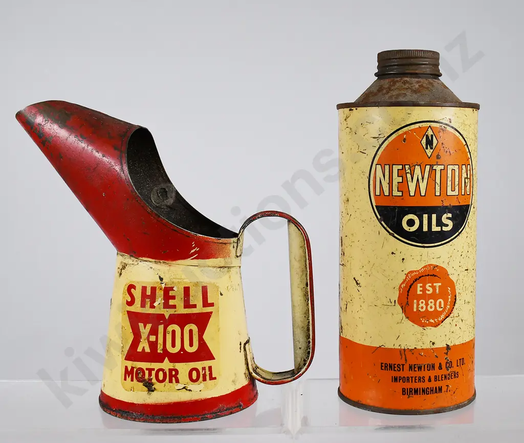 NEWTON OIL TIN & SHELL POURER Image 1++