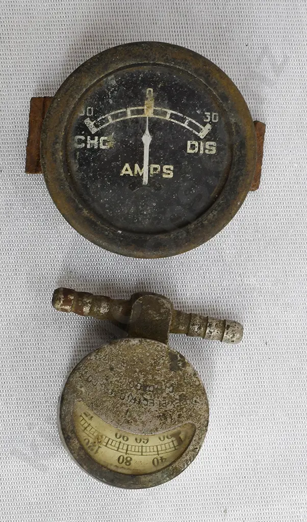 ASSORTED PRESSURE & OTHER GAUGES Image 1++