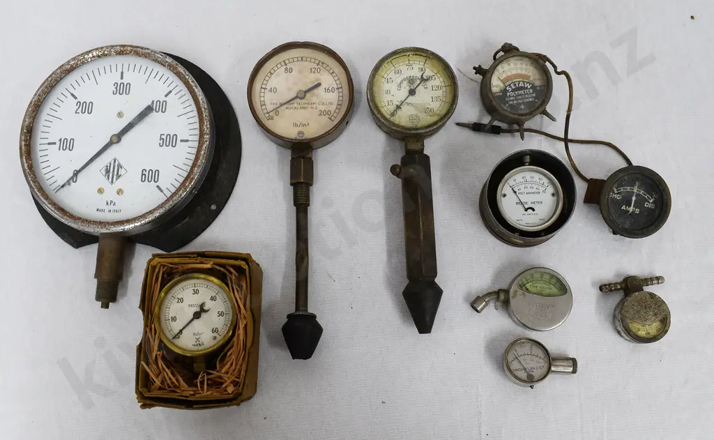 ASSORTED PRESSURE & OTHER GAUGES Image 1++