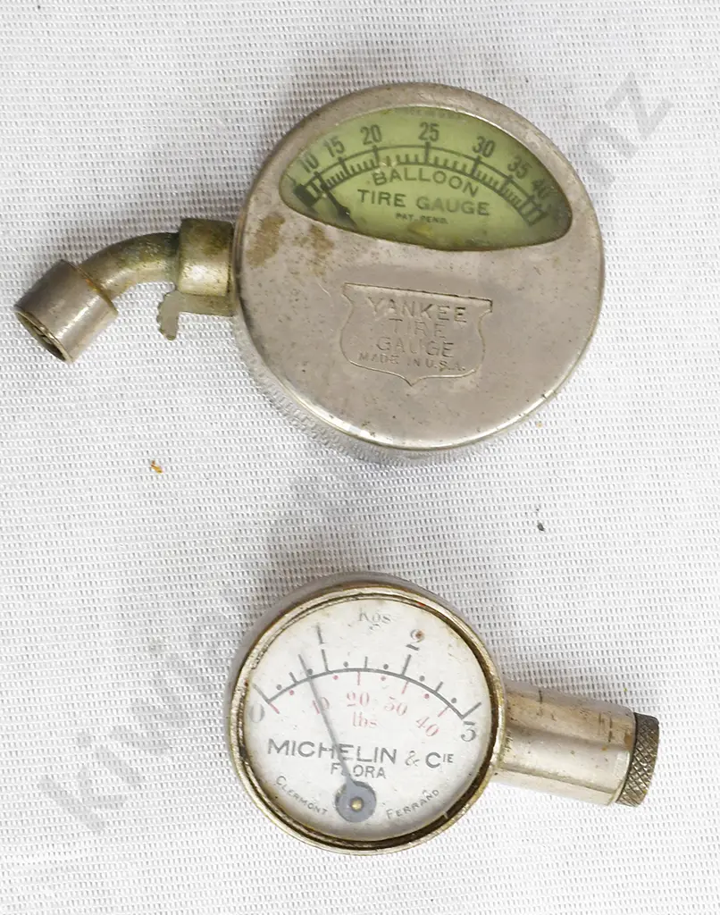 ASSORTED PRESSURE & OTHER GAUGES Image 1++