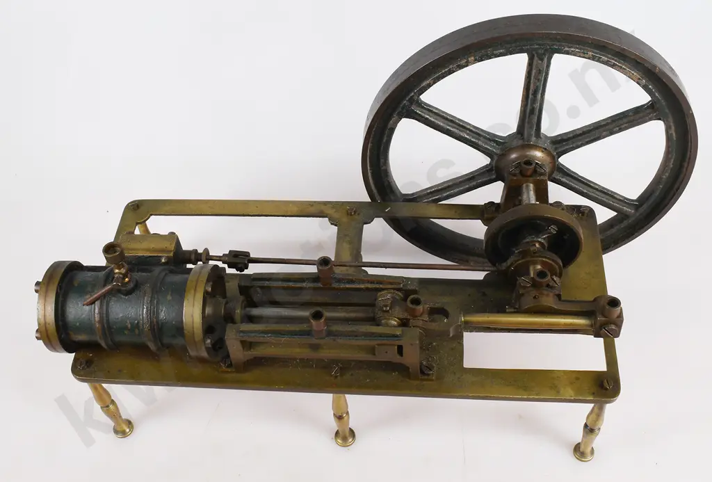HORIZONTAL MODEL STEAM ENGINE Image 1++