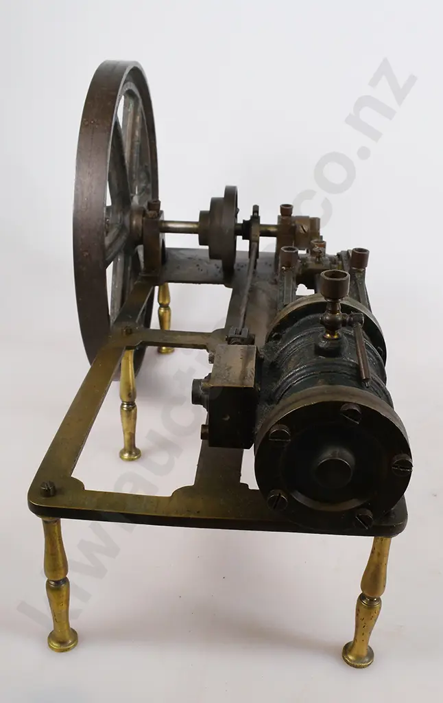HORIZONTAL MODEL STEAM ENGINE Image 1++