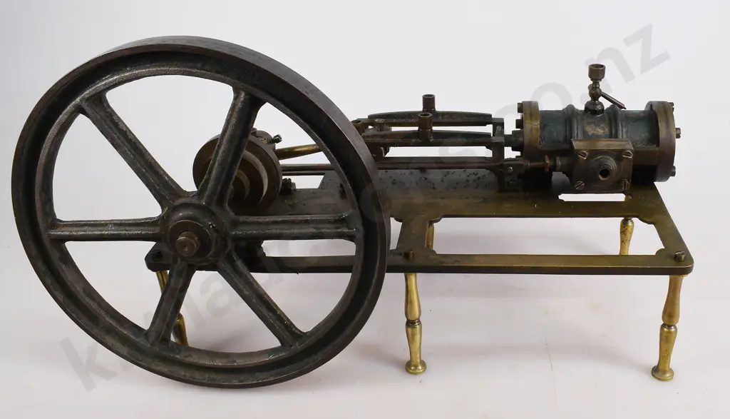 HORIZONTAL MODEL STEAM ENGINE Image 1++