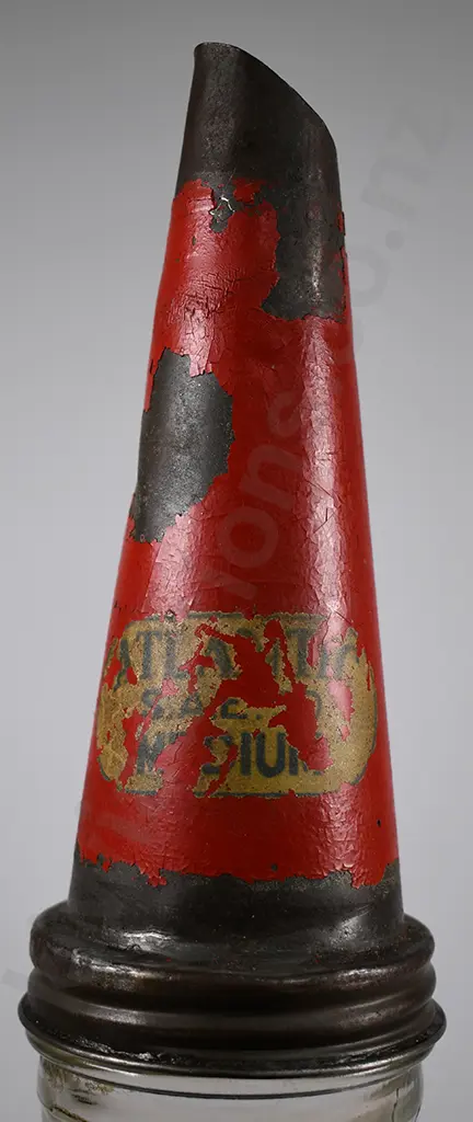 ATLANTIC UNION QUART OIL BOTTLE WITH POURER Image 1++