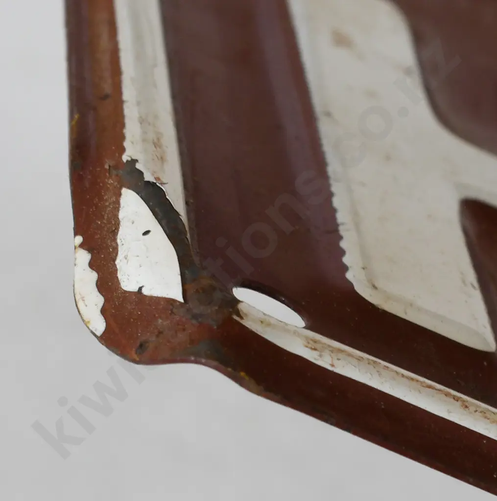 NEW ZEALAND HEAVY VEHICLE NUMBER PLATE, 1951-1956 Image 1++