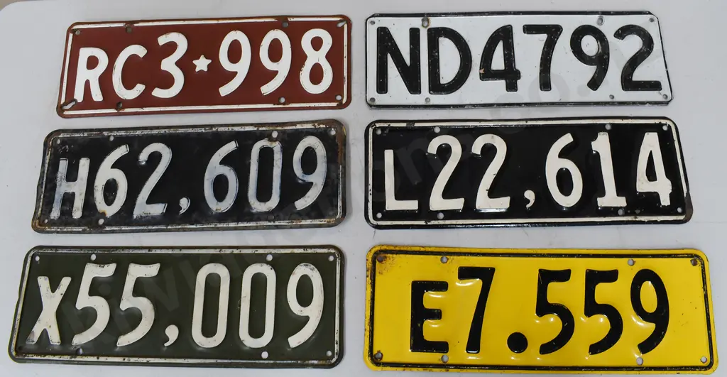 ASSORTED NEW ZEALAND SINGLE NUMBER PLATES Image 1++