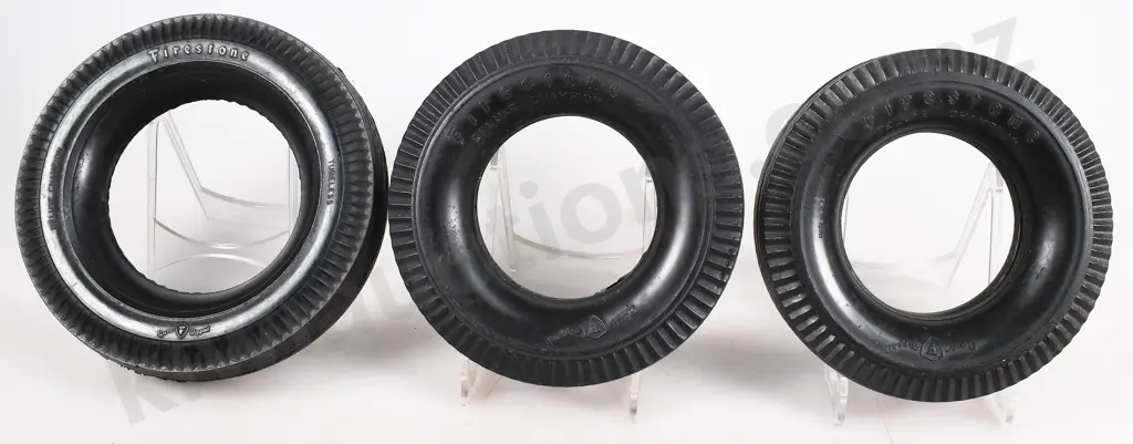 ADVERTISING TYRE ASHTRAYS Image 1++