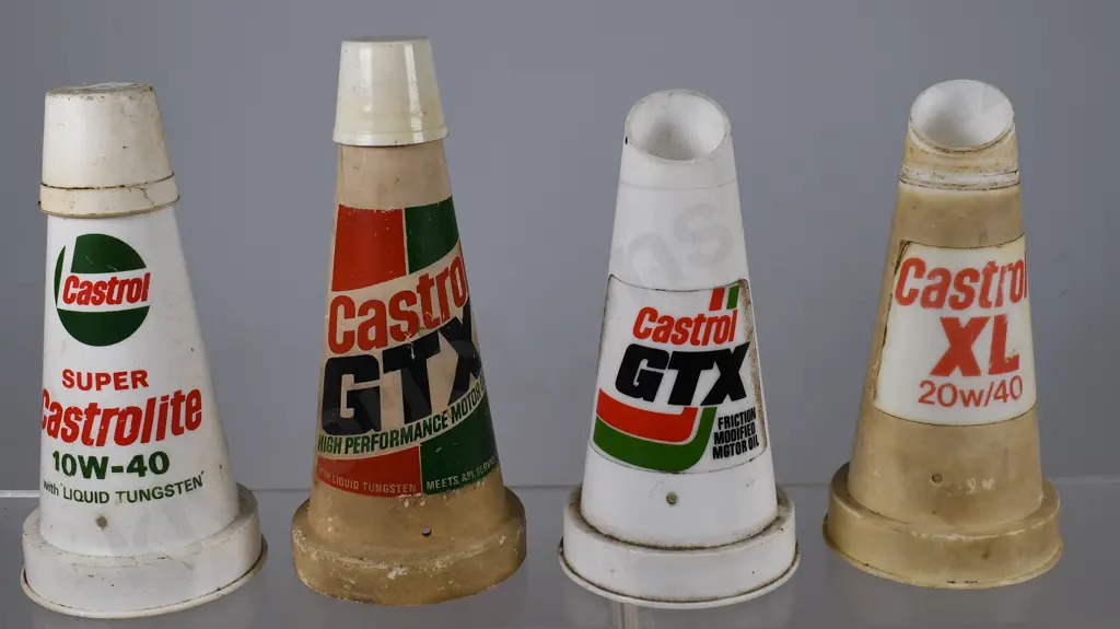 CASTROL MOTORING OIL BOTTLE POURERS Image 1++