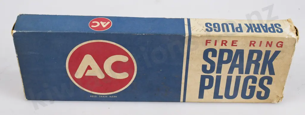 ASSORTED SPARK PLUG ITEMS Image 1++