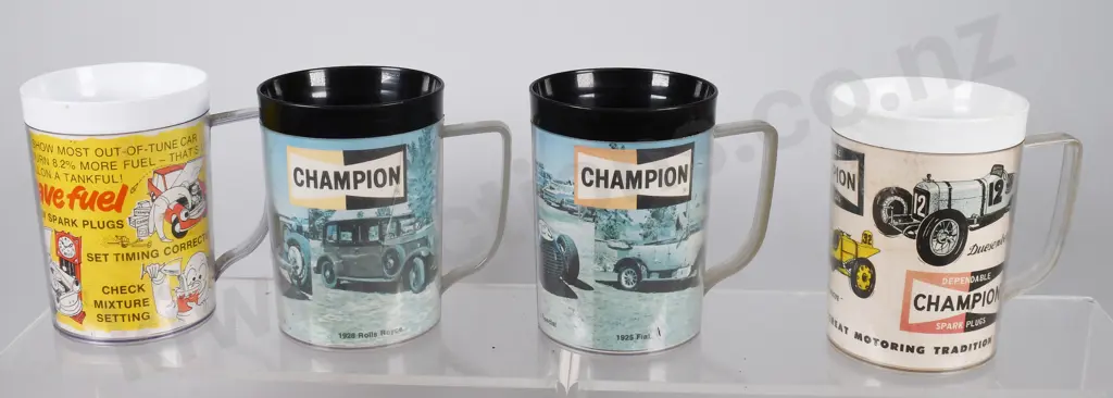 ASSORTED SPARK PLUG ITEMS Image 1++