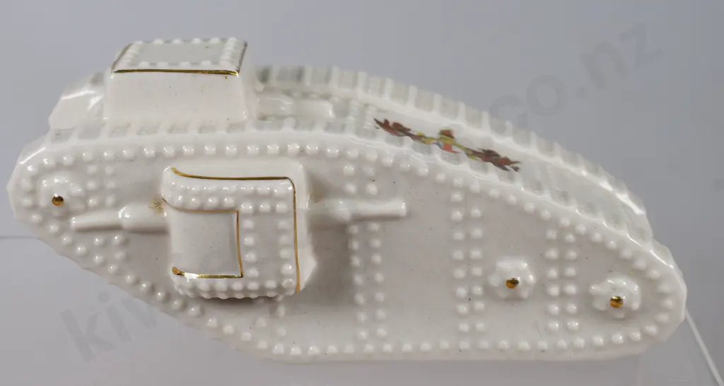 CRESTED WARE TANK & WARSHIP Image 1++