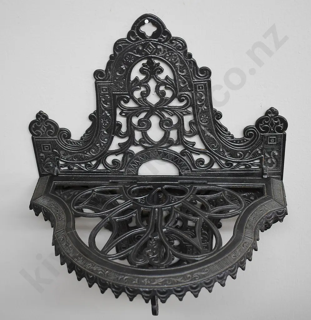 CAST IRON WALL SHELF BRACKET Image 1++