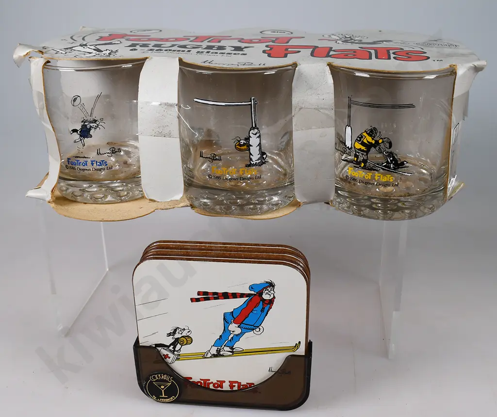1986 FOOTROT FLATS RUGBY GLASS SET IN ORIGINAL BOX Image 1++