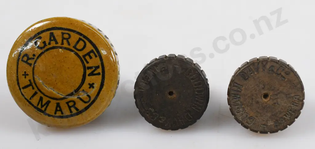 GARDEN TIMARU STONE JAR STOPPER Image 1++