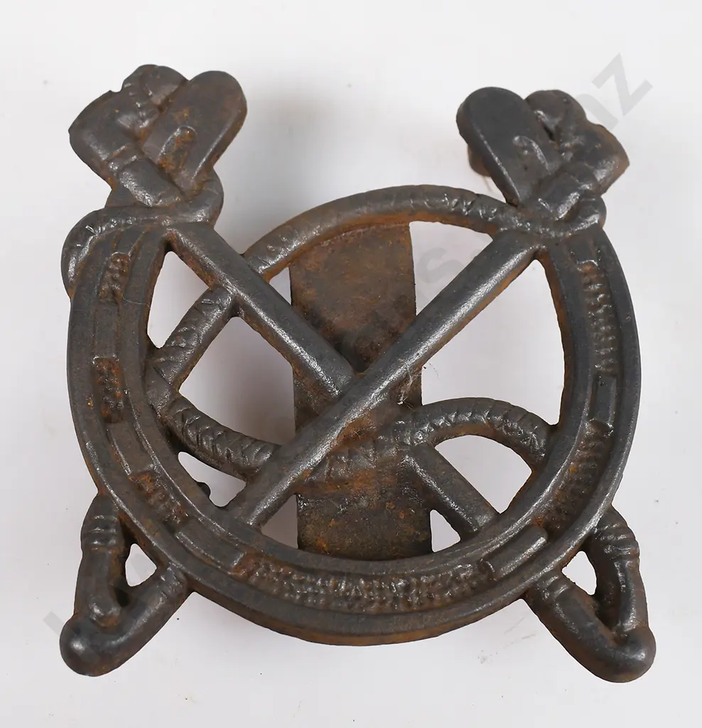 CAST IRON TRIVETS Image 1++