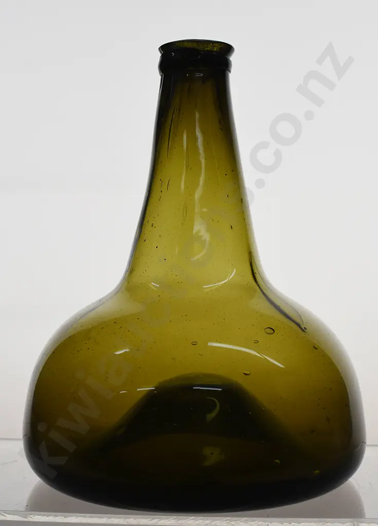 DUTCH ONION FREE BLOWN BOTTLE Image 1++