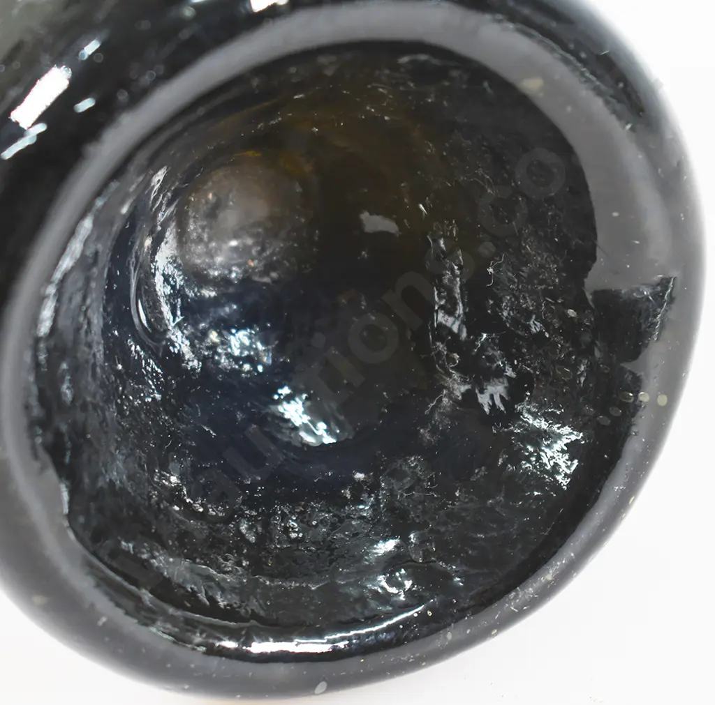 MIDDLE TEMPLE SEALED BOTTLE Image 1++
