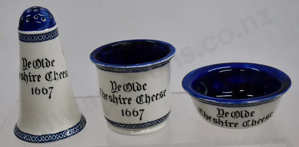 YE OLDE CHESHIRE CHEESE 1667 CONDIMENTS Image 1++