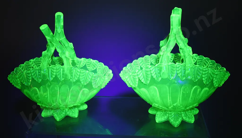 URANIUM GLASS BASKETS, WITH TWIG HANDLES Image 1++