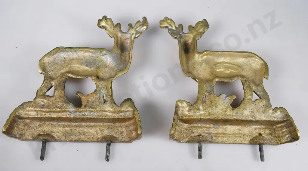 HEAVY BRASS DEER FIRESIDE DECORATIONS Image 1++